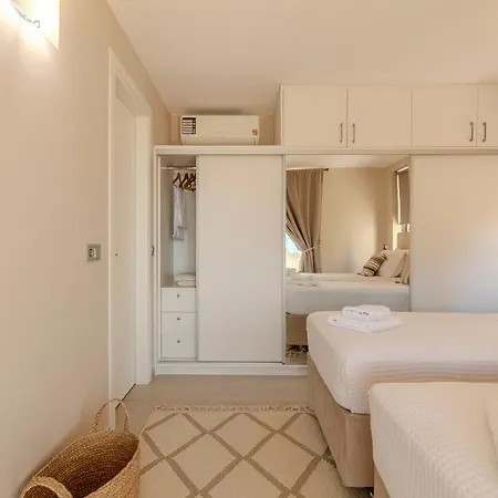 Elkorini Corfu ヴィラ