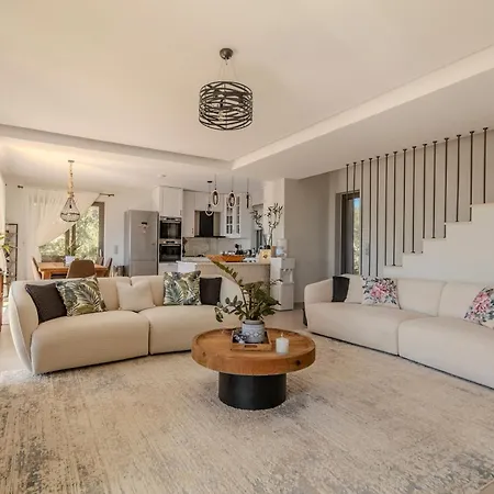 Elkorini Corfu * Porta