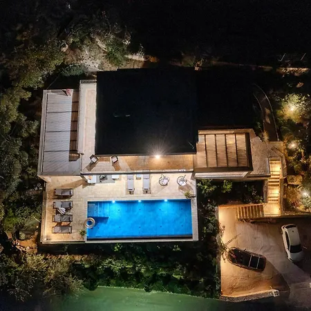 Elkorini Corfu * Porta