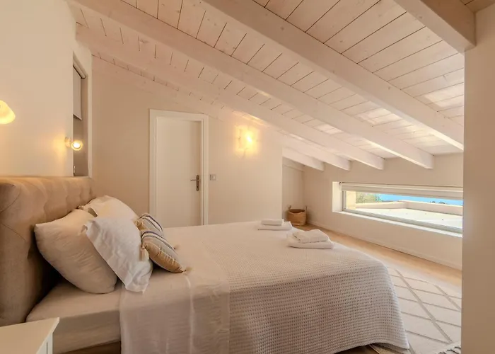 Elkorini Corfu Villa *